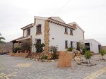 A country house for sale in the La Alfoquia area